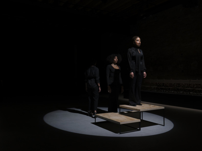 MOMENTA Biennale d’art contemporain: In Praise of the Missing Image